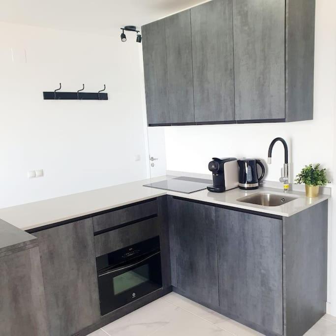 Appartamento New, Nucleos Luxury Sea View Apartment, Pool