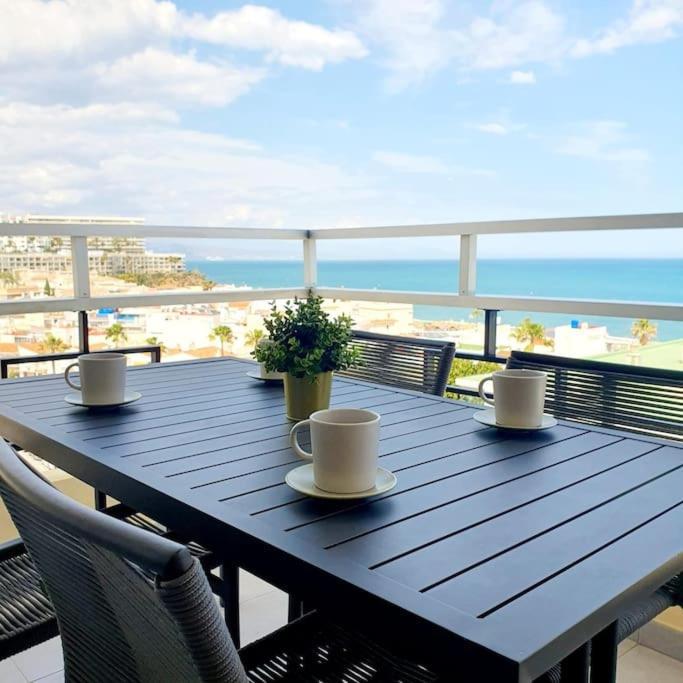 Appartamento New, Nucleos Luxury Sea View Apartment, Pool